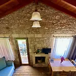Apartman Genari Beach Apartments Garden View House With Partial Sea View *