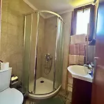 Genari Beach Apartments Garden View House With Partial Sea View Apartman