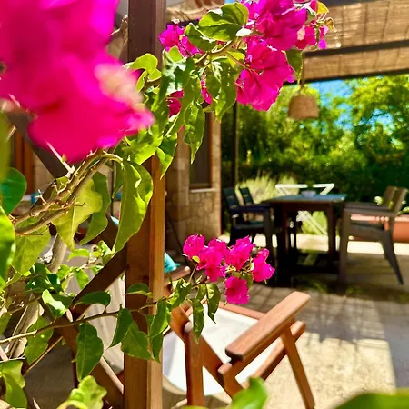 Апартаменты Genari Garden View Retreat Korakochori