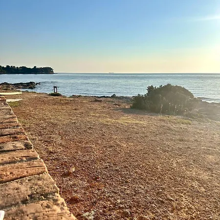 Genari Garden View Retreat Apartment *