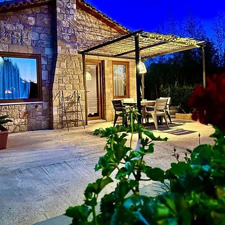 Genari Garden View Retreat * Korakochori