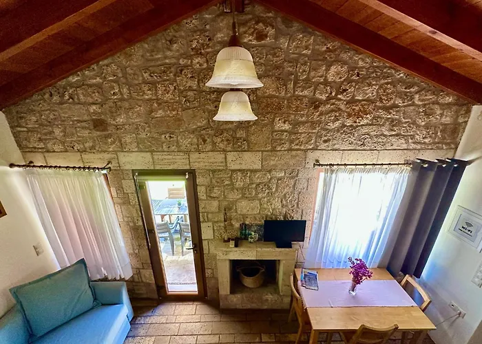 Апартаменты Genari Garden View Retreat *