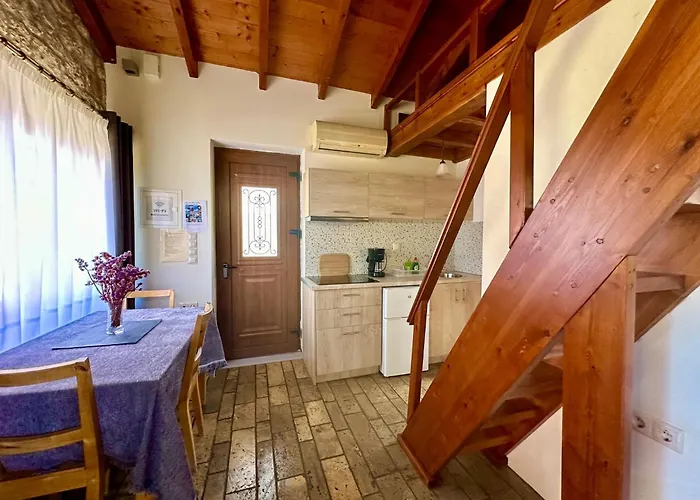 Апартаменты Genari Garden View Retreat