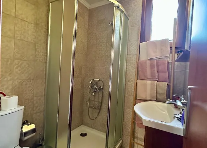 Genari Garden View Retreat Апартаменты