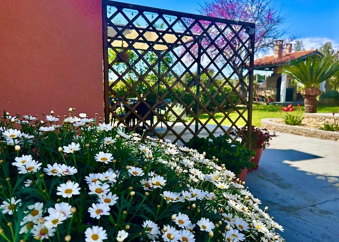 Genari Garden View Retreat