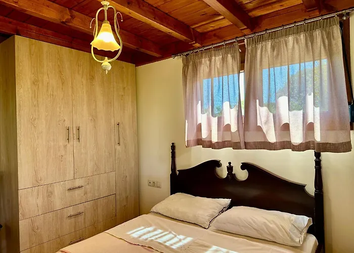 Апартаменты Genari Garden View Retreat Korakochori